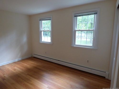 37 Grey Holw Rd, Norwalk CT 06850-1306 exterior