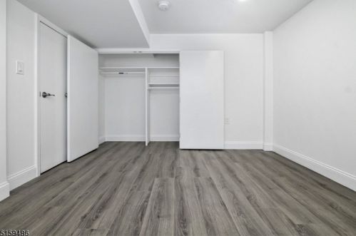 2688 Plainfield Ave, Scotch Plains NJ 07076-2058 exterior