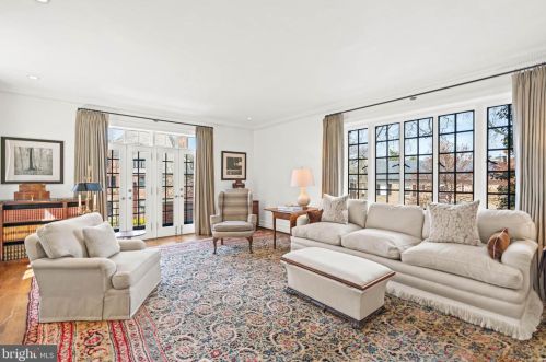 2446 Kalorama Rd, Washington DC 20008-1625 exterior