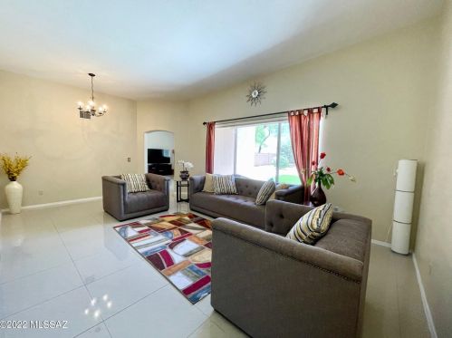 10264 Fox Hunt Ln, Tucson AZ  85737-6931 exterior