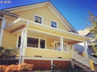 3807 12 St, Portland OR  97212-1244 exterior