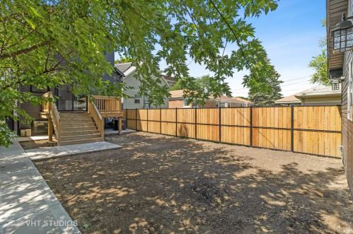 9145 University Ave, Chicago IL 60619-7946 exterior