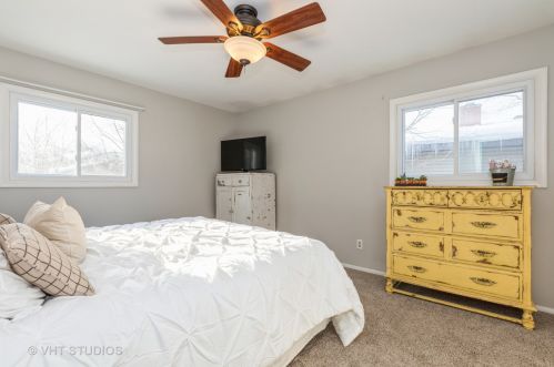 939 Abbington Dr, Bull Valley IL 60014-7817 exterior