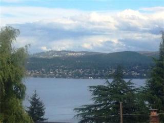 10024 63rd Ave, Seattle, WA 98178-2305