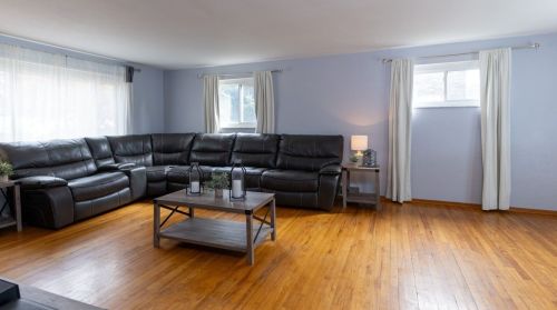 211 Ingram Ave, Pittsburgh PA  15205-2008 exterior