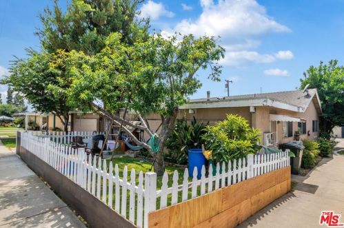 201 Acacia Ave, Fullerton, CA 92831-4736