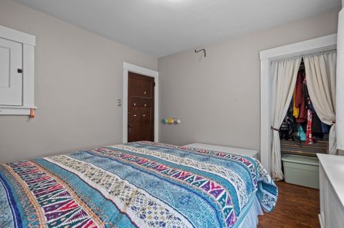 1129 Jancey St, Pittsburgh PA 15206-1326 exterior