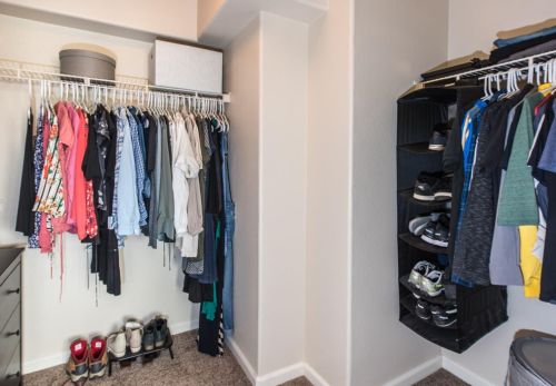 1006 Esplanade Cir, Folsom CA 95630-7360 exterior