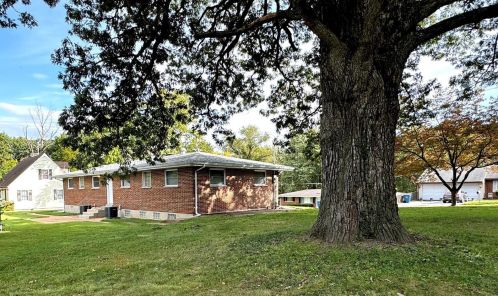 9151 Ramona Ave, Saint Louis MO 63121-4017 exterior