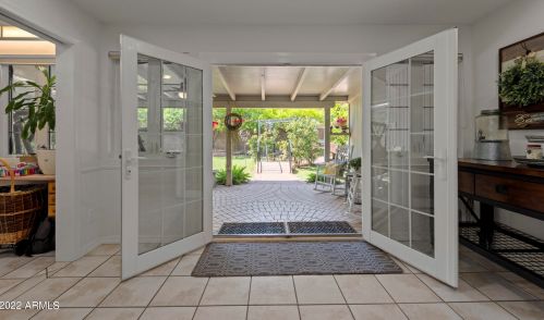 1832 Claremont St, Phoenix AZ  85015-2073 exterior