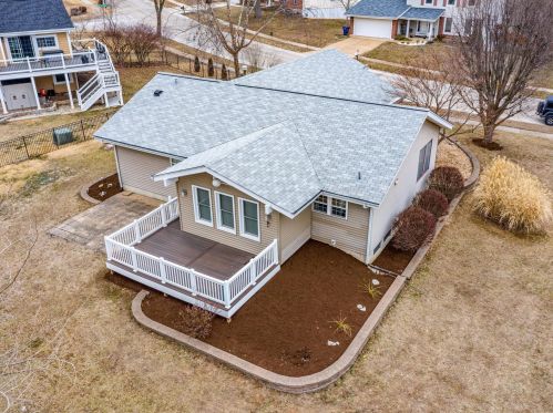 2922 Meramar Dr, Saint Louis MO 63129-5636 exterior