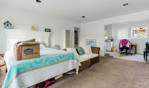 5325 Driftwood St, Oxnard CA 93035-1030 exterior