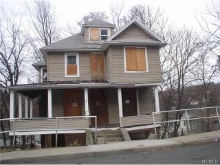 1604 Lincoln Ter, Peekskill NY  10566-3936 exterior