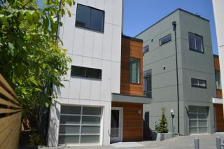 3809 Ashworth Ave, Seattle WA  exterior