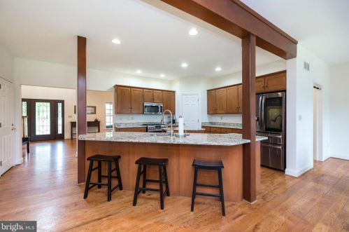 30 Hershey Dr, Pottstown PA 19465-8137 exterior