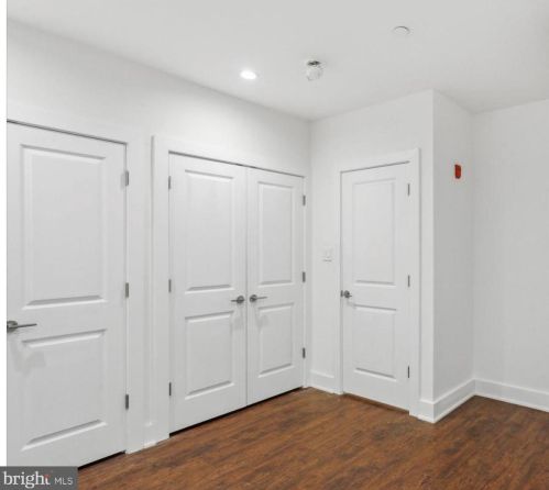 832 19 St, Philadelphia PA 19146-4656 exterior