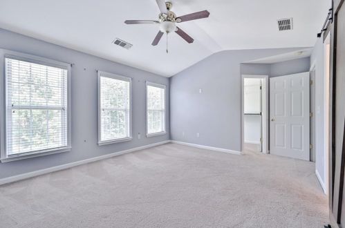 5150 Manerdale Dr, Atlanta GA exterior