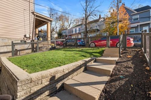 224 Ulysses St, Pittsburgh, PA 15211-1546