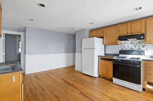 68 Wilson St, New Britain CT 06051-2020 exterior