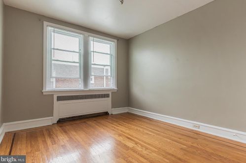 826 Knorr St, Philadelphia PA  19111-4826 exterior