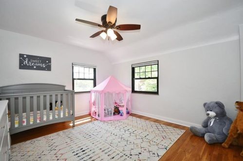 2327 Meadow Dr, Pittsburgh PA  15235-2740 exterior