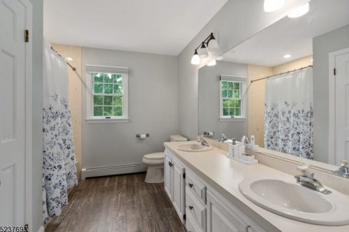 75 Hidden Glen Dr, Sparta NJ  07871-3843 exterior