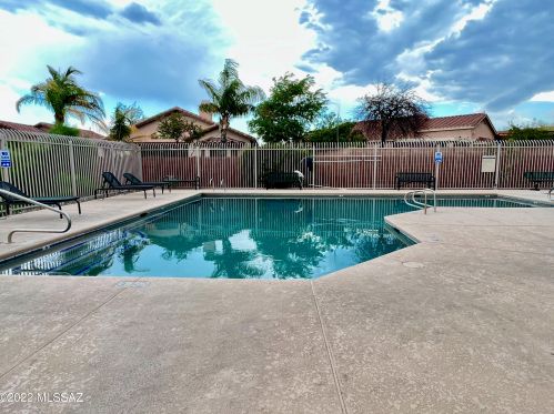 4051 Still Canyon Pass, Tucson AZ  85745-4166 exterior