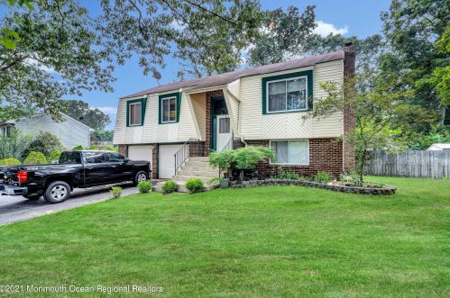 458 Brewers Bridge Rd, Jackson Twp, NJ 08527-2629