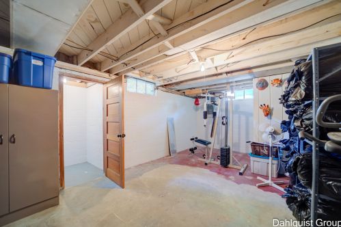 806 Moulton Ave, Meskegon MI 49445-2921 exterior