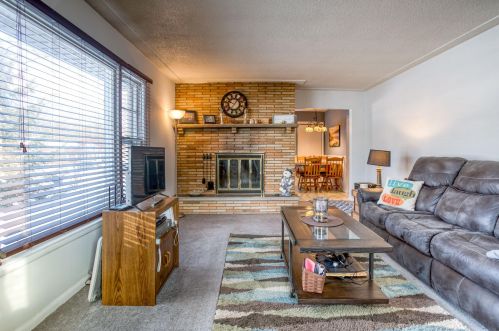 3340 Poinsettia Ave, Grand Rapids MI 49508-2567 exterior