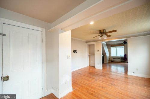 388 Hanover St, Pottstown PA 19464-5327 exterior