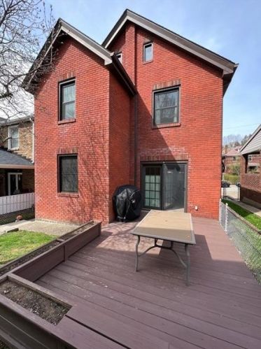 237 Olympia St, Pittsburgh PA 15211-1303 exterior