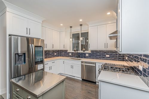 2905 77th Ave, Chicago IL  60707-1108 exterior