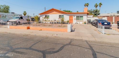 2911 50th Dr, Phoenix AZ  85031-3530 exterior