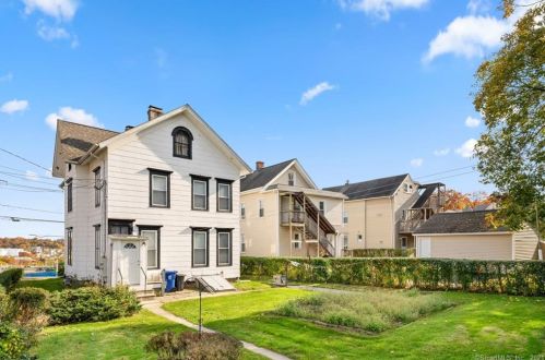 12 Prospect Ave, Norwalk CT 06850-3705 exterior