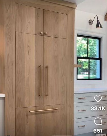 520 Wimbleton Dr, Bham MI 48009-7601 exterior