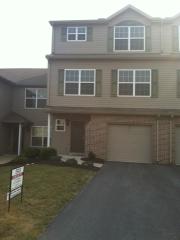 271 Thrush Dr, Hummelstown PA  17036-8835 exterior