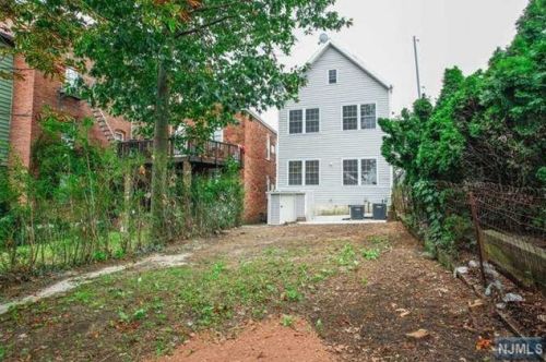 52 Summit Ave, Outwater NJ 07026-2814 exterior