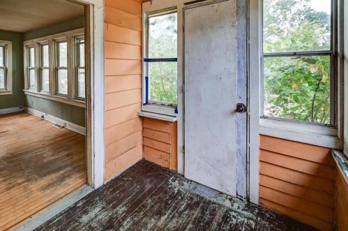 2634 Union St, Madison, WI 53704-5133