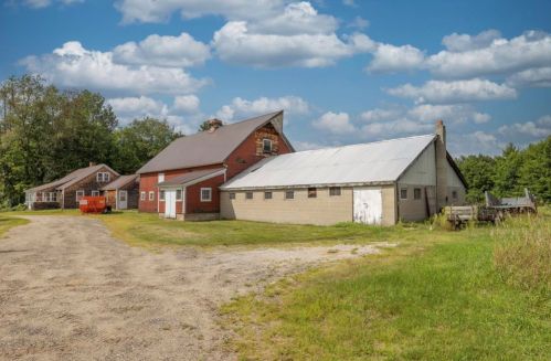 31 Peaceful Ln, Concord, NH 03303-4524