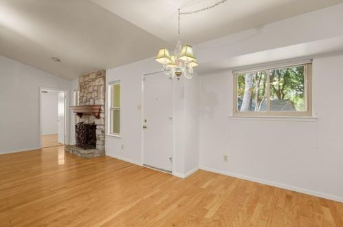 2811 Firecrest Dr, Austin TX 78748-5127 exterior