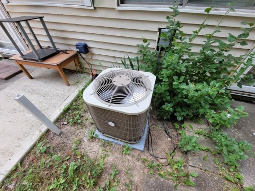 9050 95th St, Milwaukee WI  53224-6860 exterior