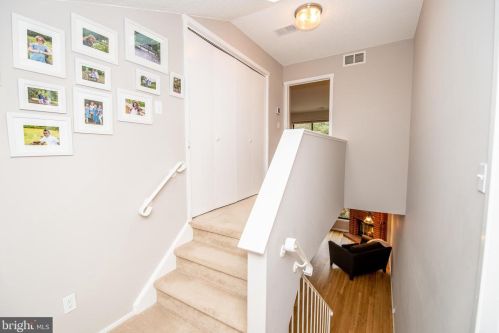 607 Sayre Dr, Princeton NJ 08540-5859 exterior