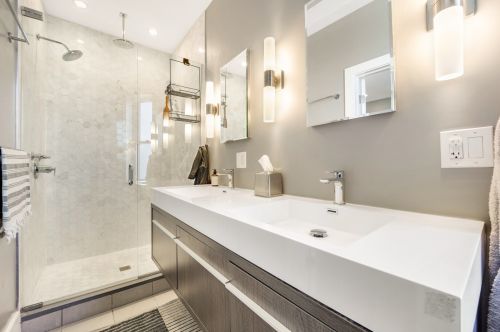 2536 Linden Pl, Chicago IL 60647-2626 exterior