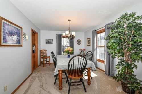 2840 117, Milwaukee WI 53222-4104 exterior