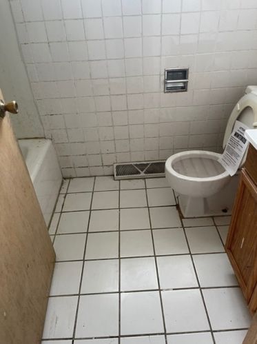 214 119th St, Chicago IL  60628-6004 exterior