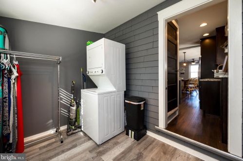 697 Hanover St, Pottstown PA 19464-4519 exterior