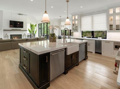 4736 Lk Forrest Dr, Atlanta GA 30342-2217 exterior