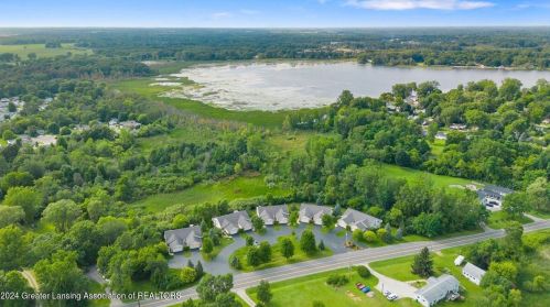 16120 Park Lake Rd, East Lansing MI 48823-9480 exterior