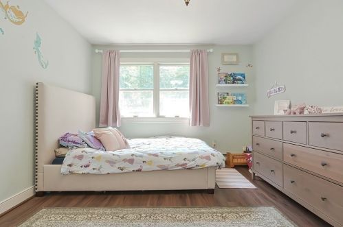 5 Maple Ln, Sutton MA 01590-1810 exterior